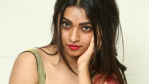 Radhika Apte dirty talk video
