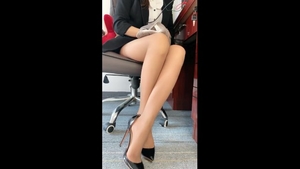 Chinese teen chick feet fetish solo
