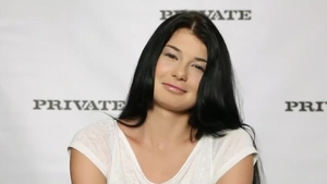 Czech Lucy Li handjob