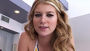 Confessions - Blonde haired Arya Fae
