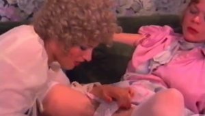 Tongue kissing vintage